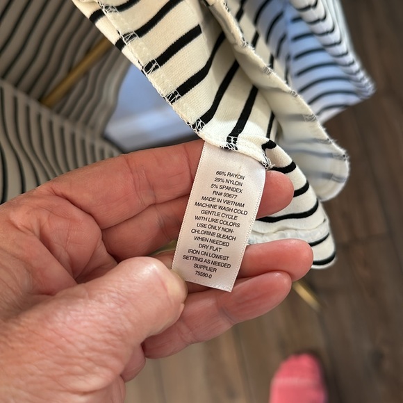 Striped stretch/knit blazer size L - Picture 4 of 5